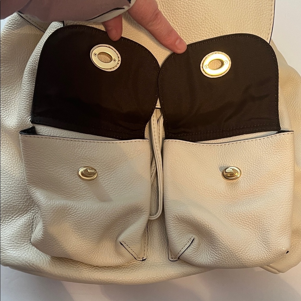 Coach Billie Chalk White Pebbled Leather Backpack w/Adjustable Straps & Pockets! - Picture 14 of 16